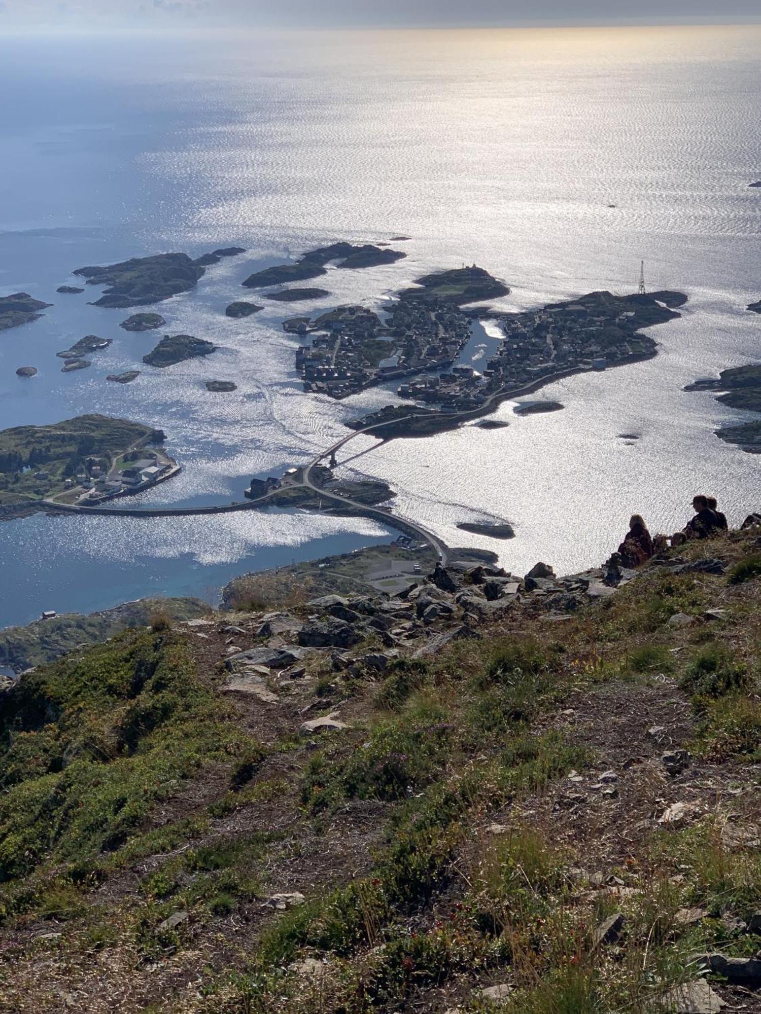 Stor Moderne Leilighet I Henningsvaer, 70 Kvm Exteriér fotografie