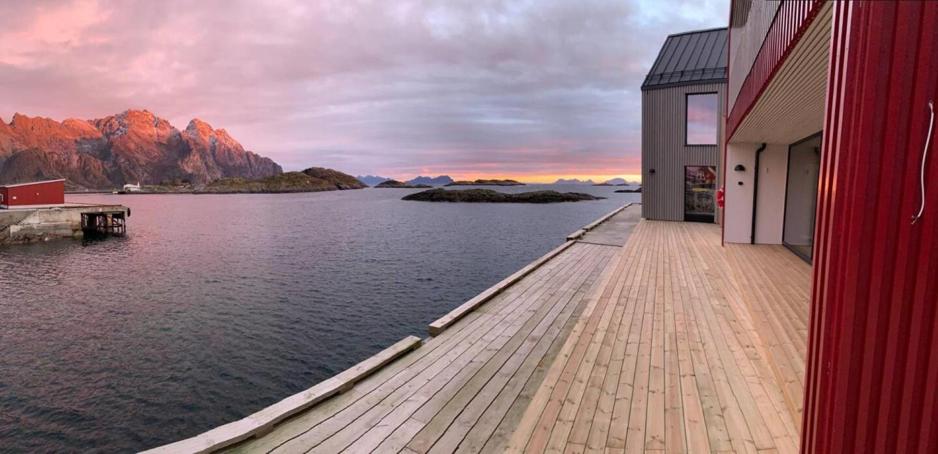 Stor Moderne Leilighet I Henningsvaer, 70 Kvm Exteriér fotografie